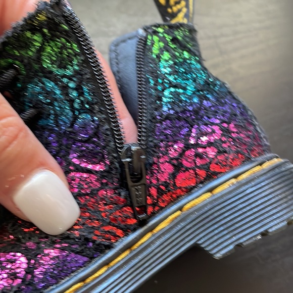 🩷💙🩵 Dr. Martens toddler pascal metallic boots - Picture 5 of 7